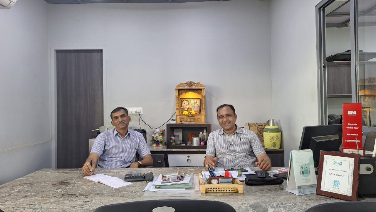 Founders Niraj Chokshi and Rakesh Gajjar of Meghdoot Motors